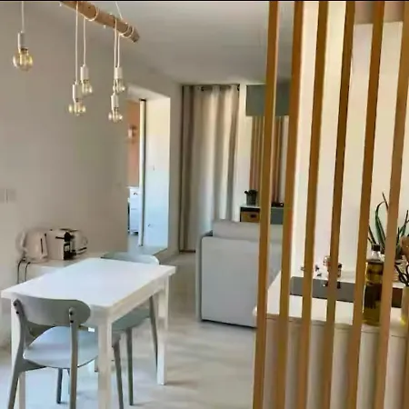 Bright 2-room - Rooftop Terrace - Swimming Pool